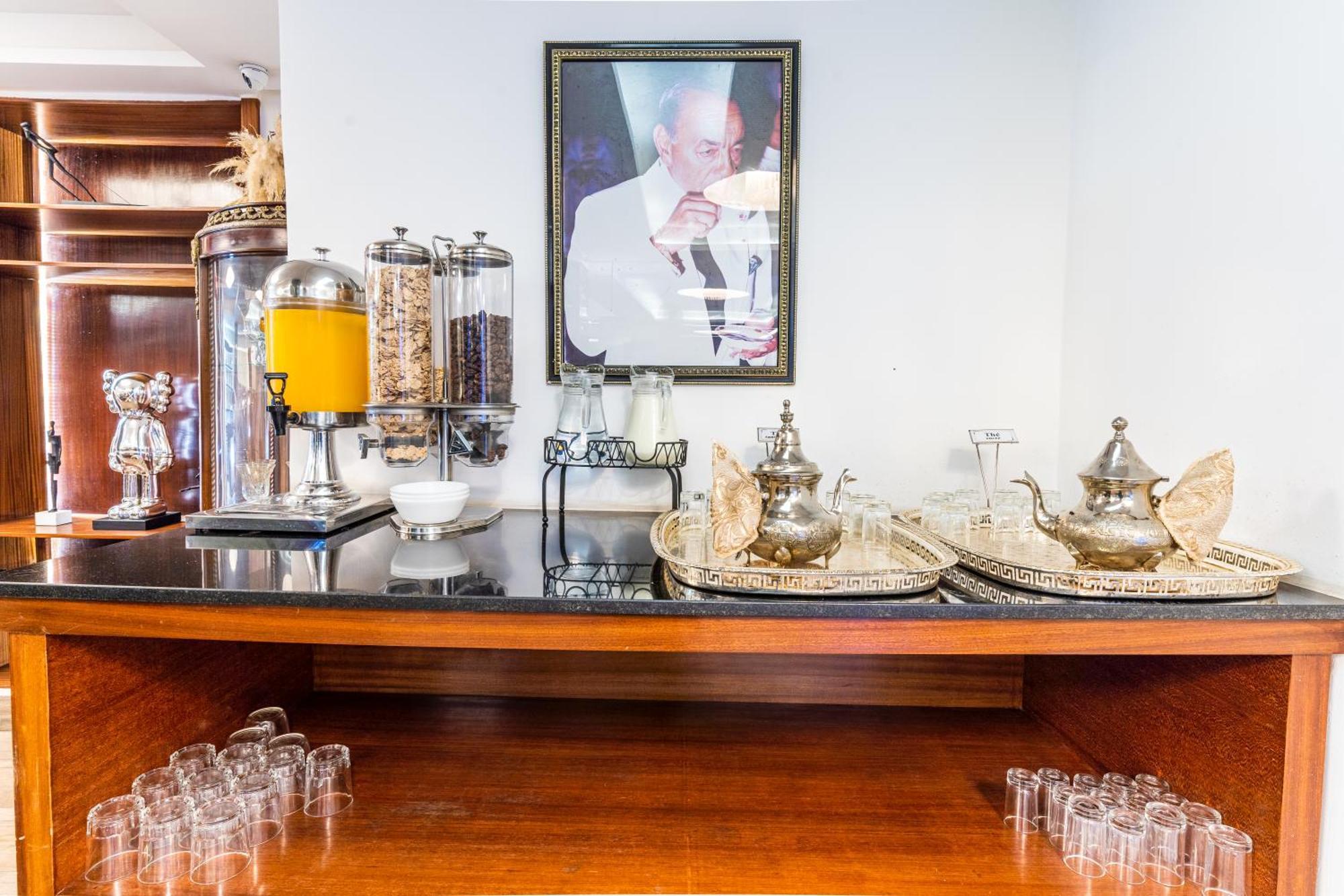One Hotel カサブランカ エクステリア 写真 A picture of the late Chef Antonino Galea at the breakfast counter at the Westin Palace, St. Petersburg, Russia